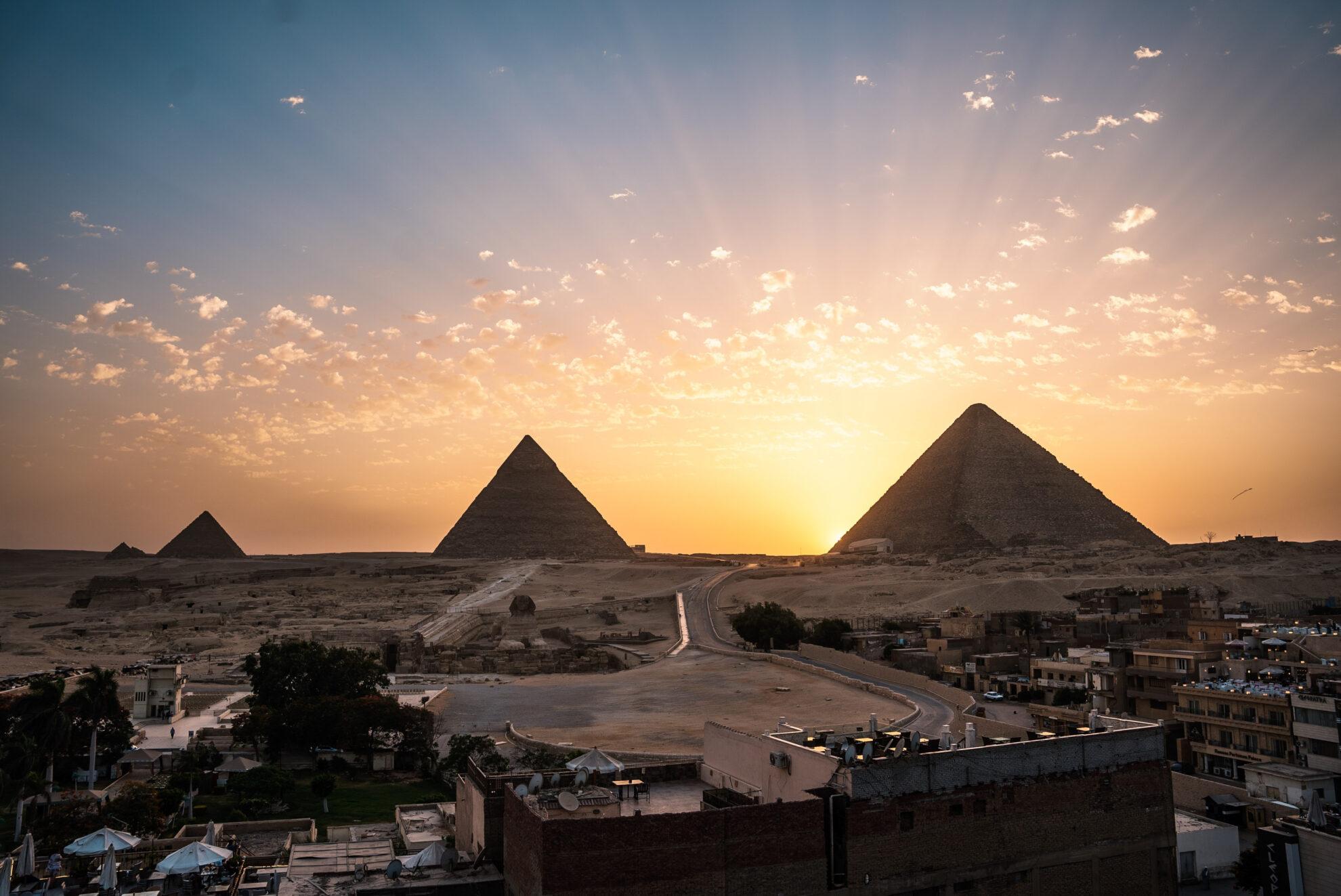 Pyramids of Giza Instagram vs. Reality