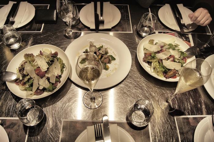 essen-in-hong-kong-dinner