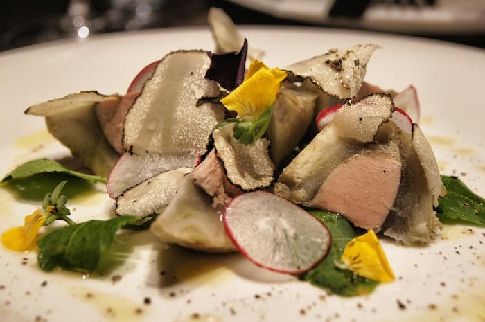 essen-in-hong-kong-salat-im-restaurant